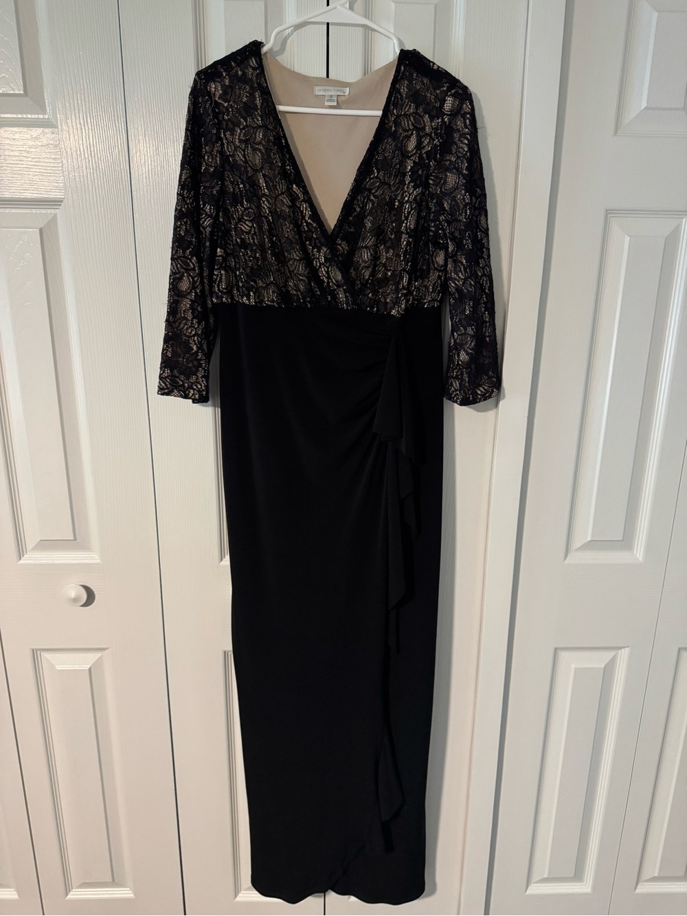 London Times Black Lace-Overlay 3/4 Sleeve Evening Gown